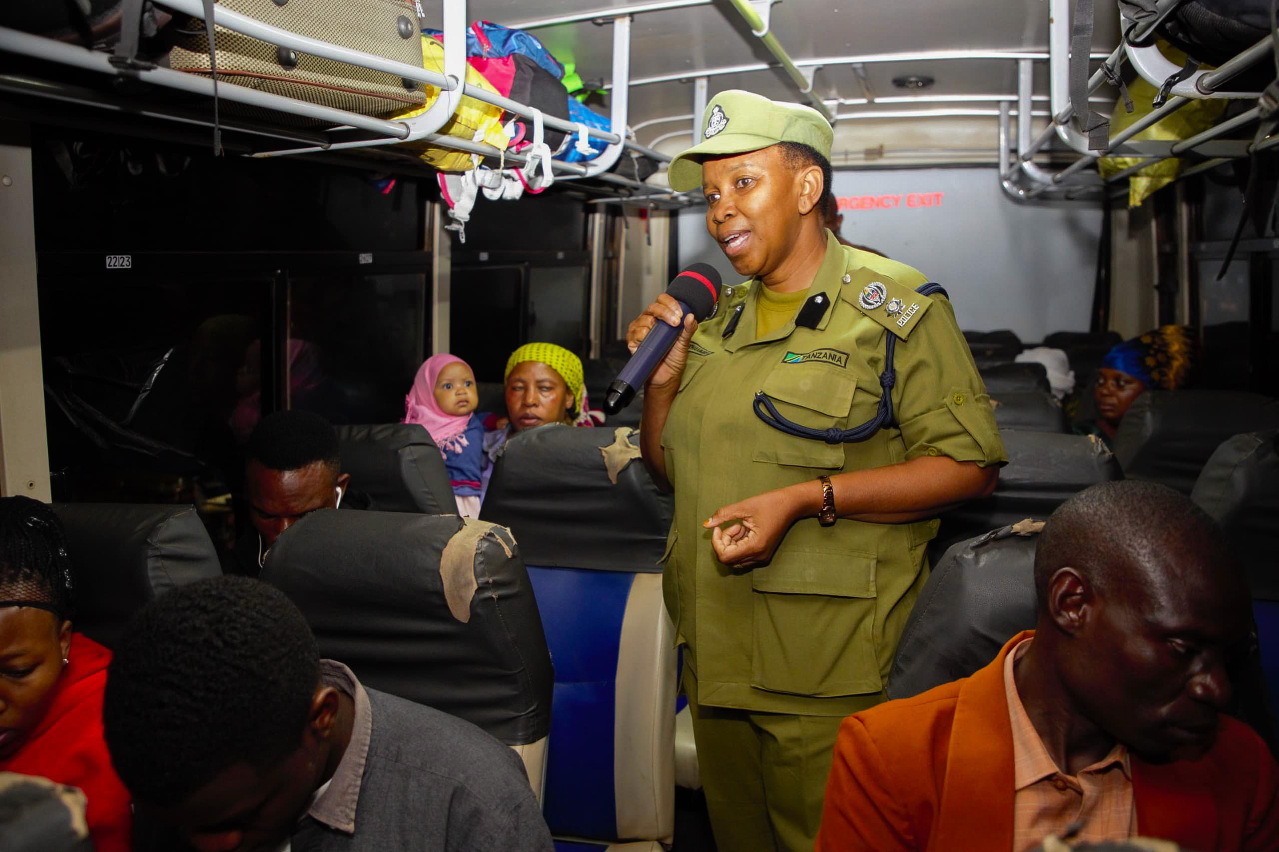 Polisi Arusha Waimarisha Ukaguzi wa Mabasi Kukabiliana na Ajali